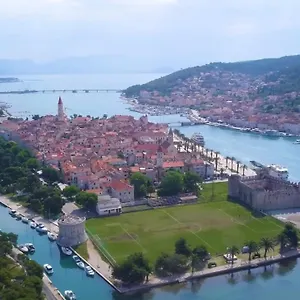 Mira , Trogir Horvátország