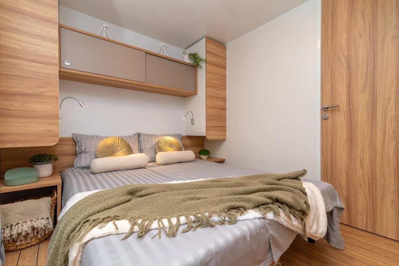 Kamp Mobile Homes Azzurro Croatia